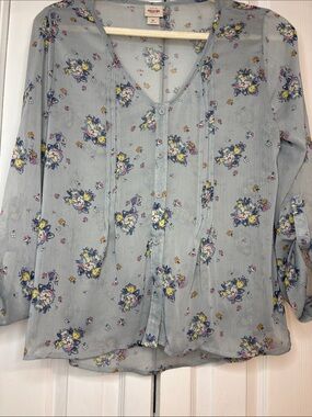 Mossimo Supply Co. Light Gray Floral V-Neck Button Blouse